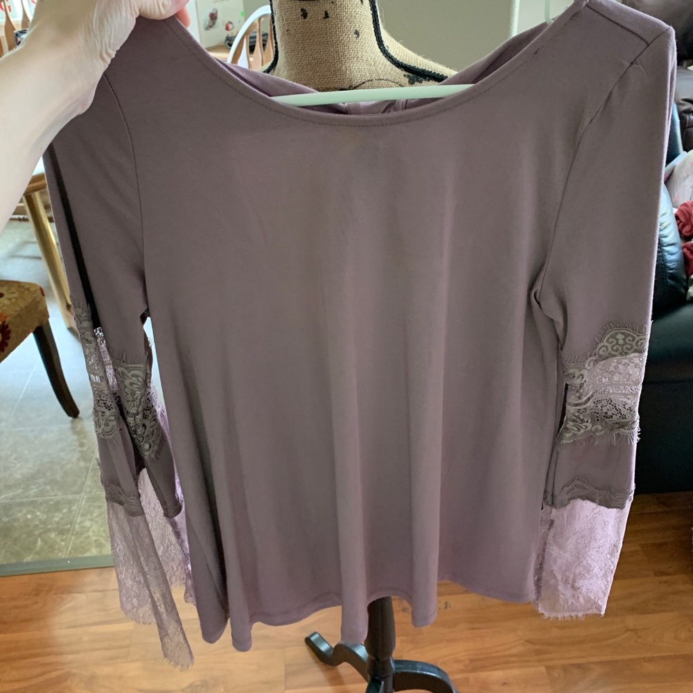 Buckle blouse